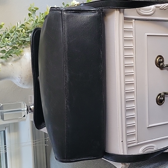 Vintage COACH Black Crosby Crossbody Leather Bag - Picture 8 of 16